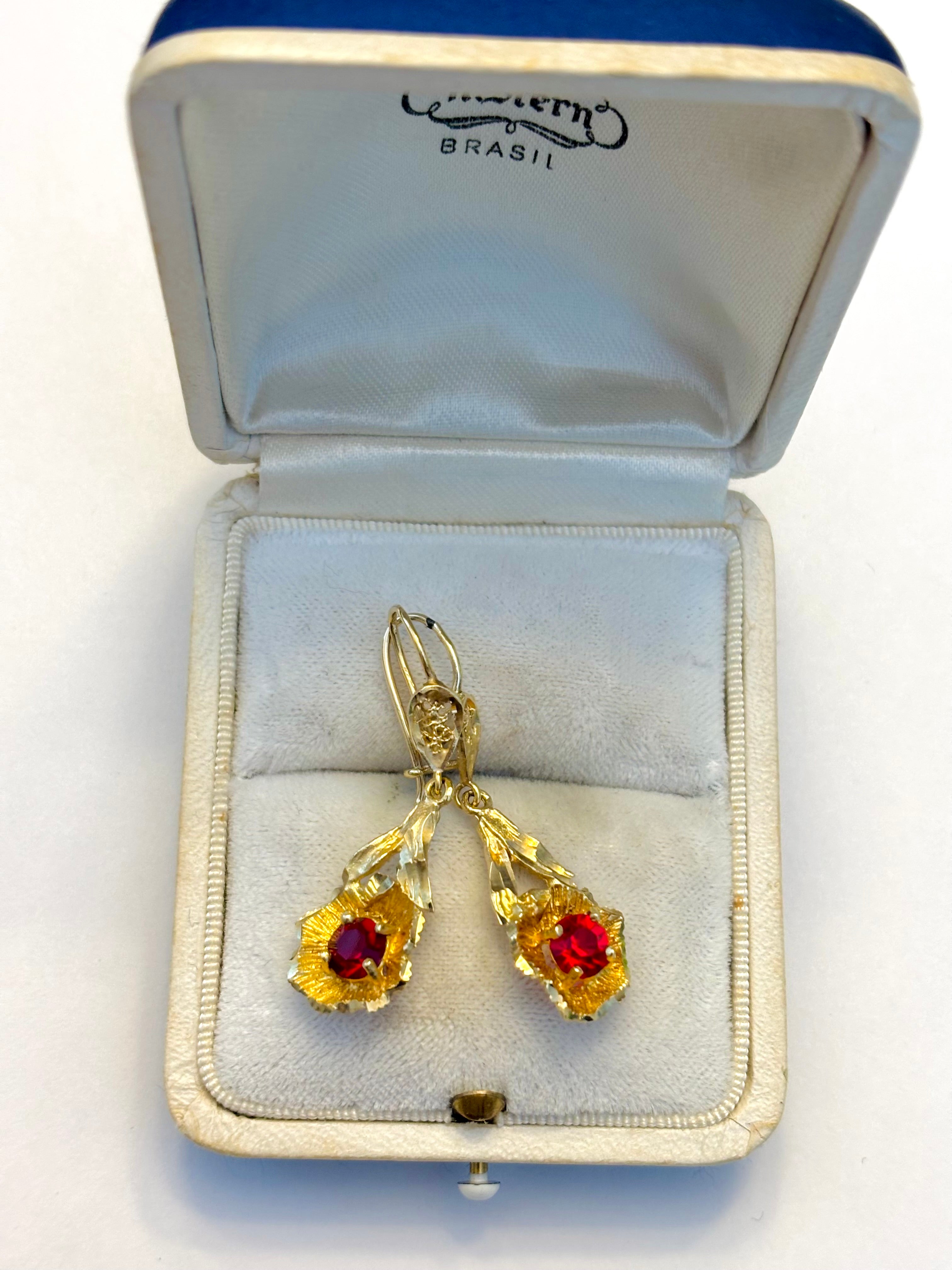 14k Gold Vintage Flower Drop Earrings