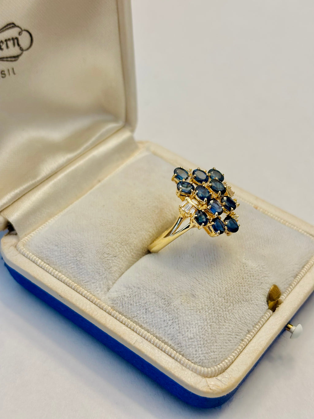 18k Gold Sapphire & Diamond Cluster Ring