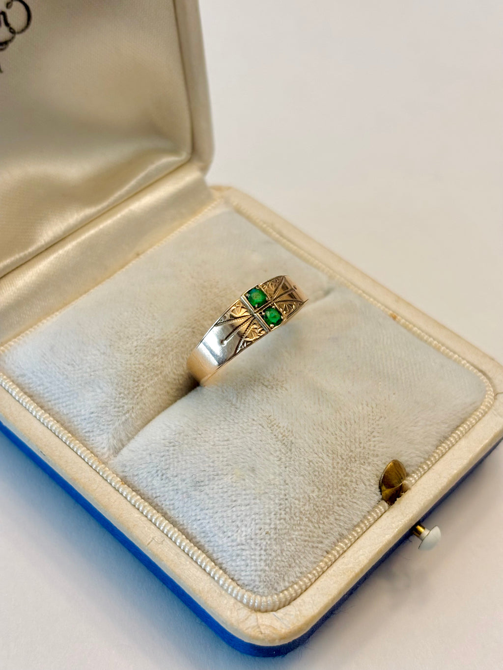 10k Gold Antique Emerald Ring